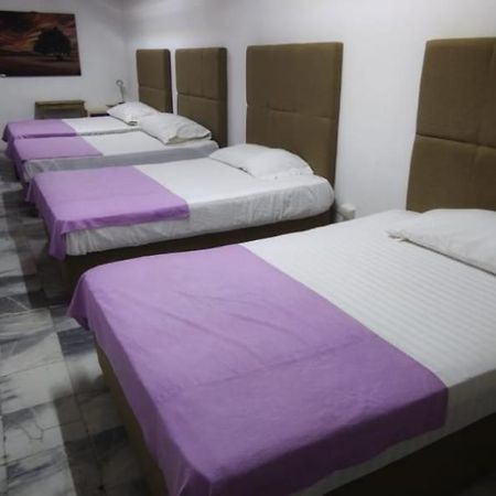 Boutique Basic Hotel بويرتو فالارتا المظهر الخارجي الصورة