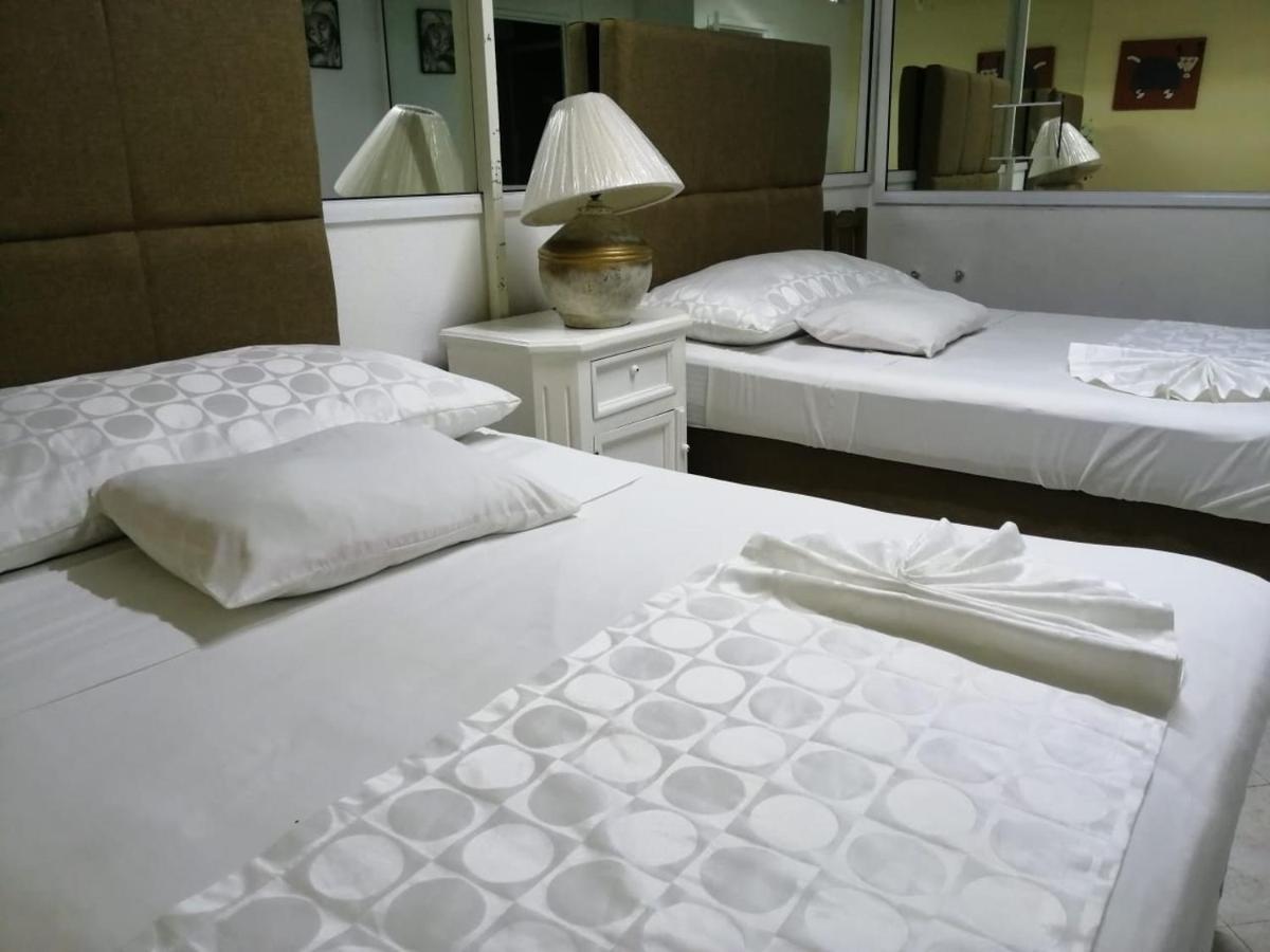 Boutique Basic Hotel بويرتو فالارتا المظهر الخارجي الصورة