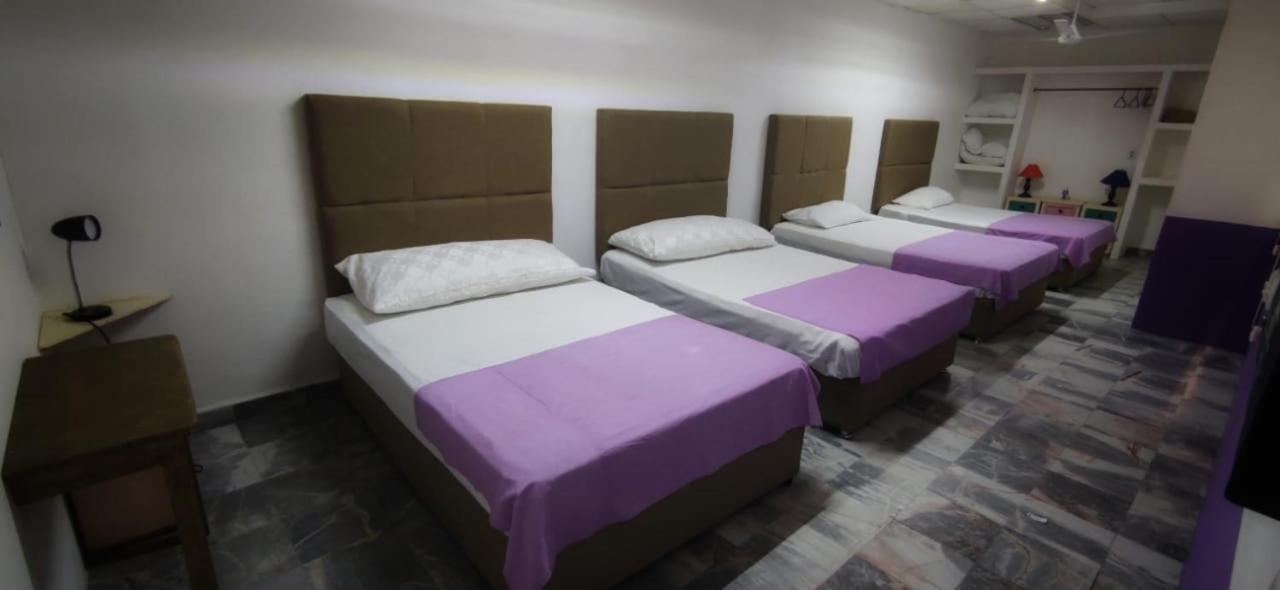 Boutique Basic Hotel بويرتو فالارتا المظهر الخارجي الصورة