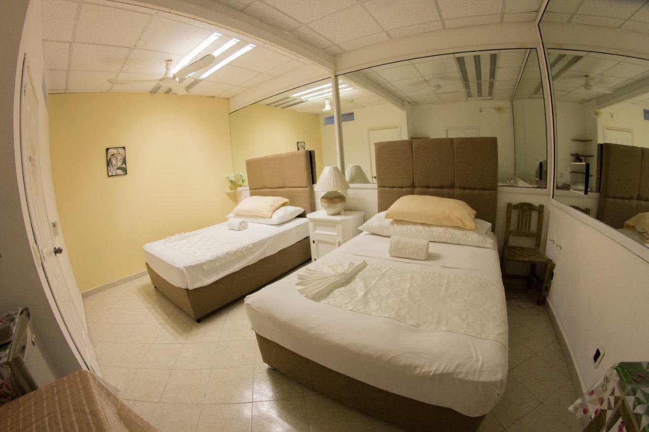 Boutique Basic Hotel بويرتو فالارتا المظهر الخارجي الصورة