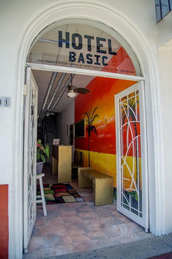 Boutique Basic Hotel بويرتو فالارتا المظهر الخارجي الصورة