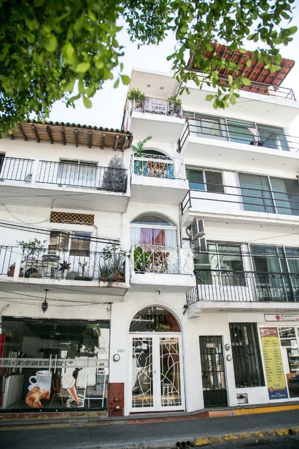 Boutique Basic Hotel بويرتو فالارتا المظهر الخارجي الصورة