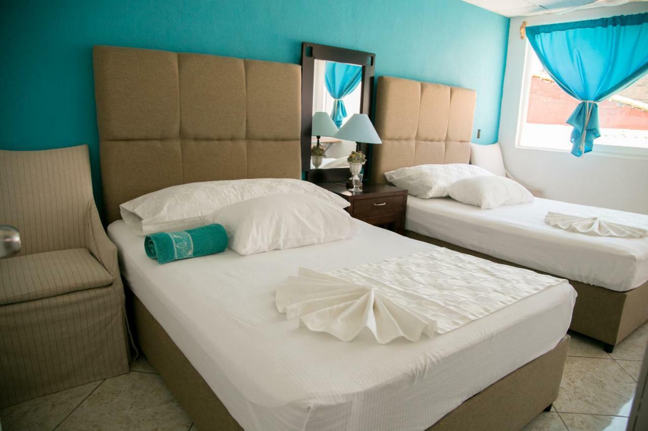 Boutique Basic Hotel بويرتو فالارتا المظهر الخارجي الصورة