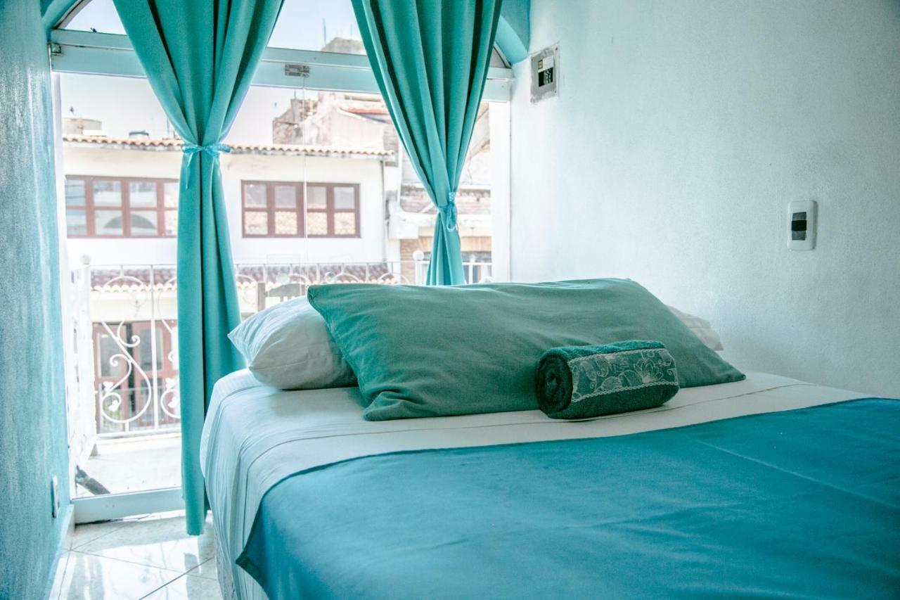Boutique Basic Hotel بويرتو فالارتا المظهر الخارجي الصورة